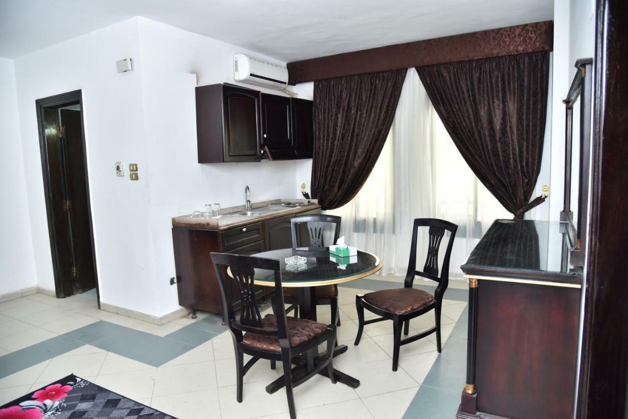 Royal Pyramids Hotel Cairo Exterior foto