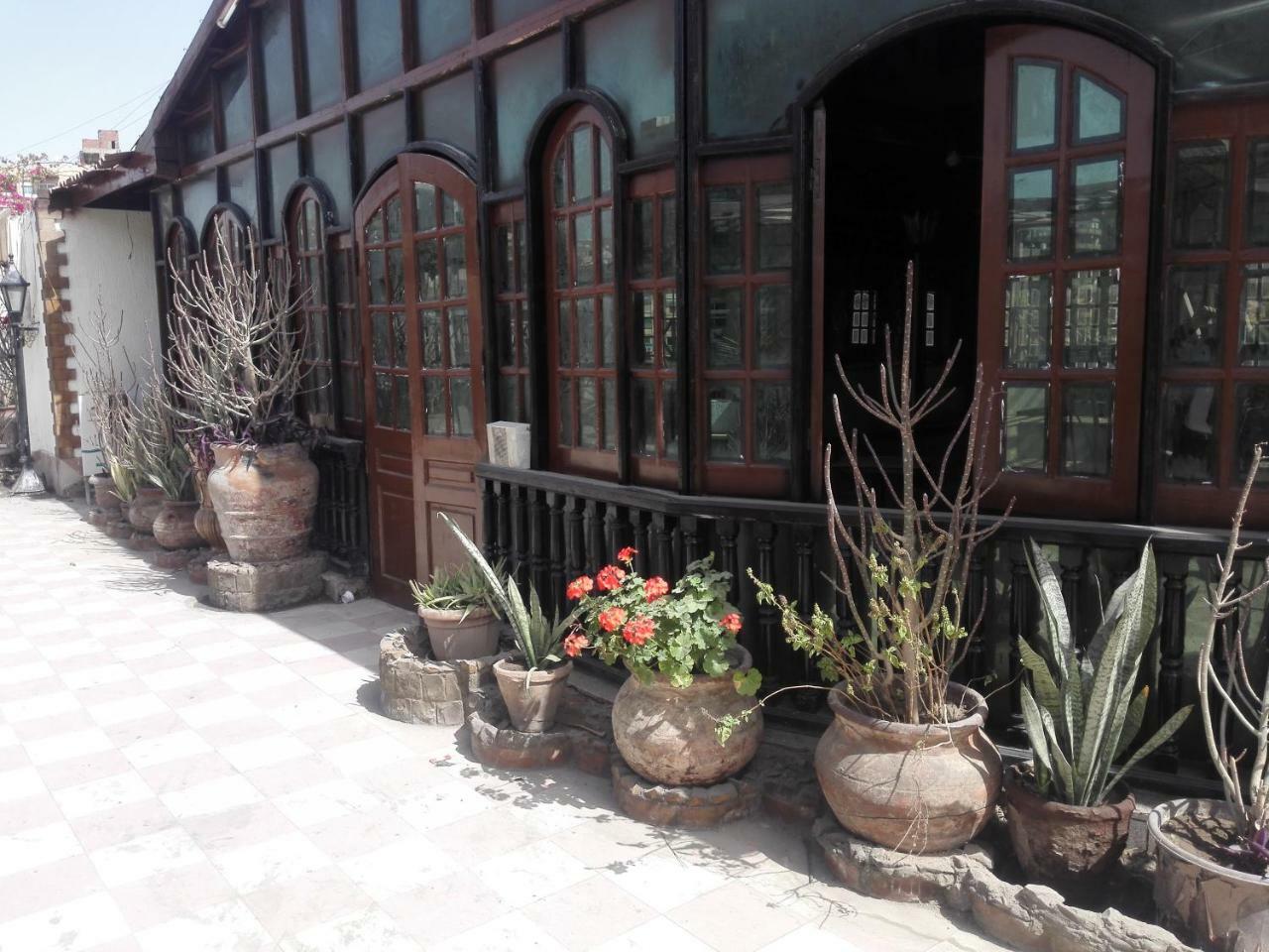 Royal Pyramids Hotel Cairo Exterior foto